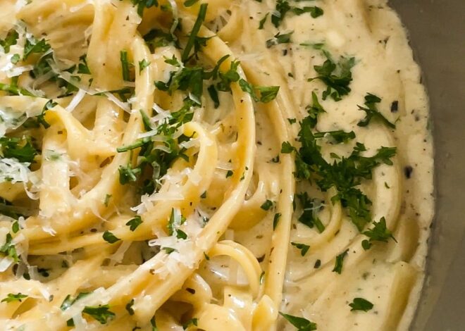 Fettuccine Alfredo Pasta Creamy Spesial Khas Roma