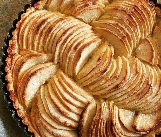 Tarte Aux Pommes: Pai Apel Khas Perancis yang Manis Renyah!